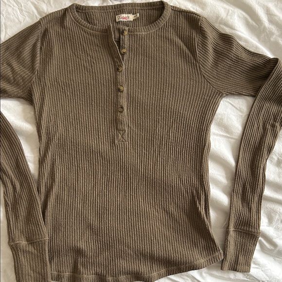 Faherty Tops - Faherty Women's Brown Ribbed Long Sleeve Henley